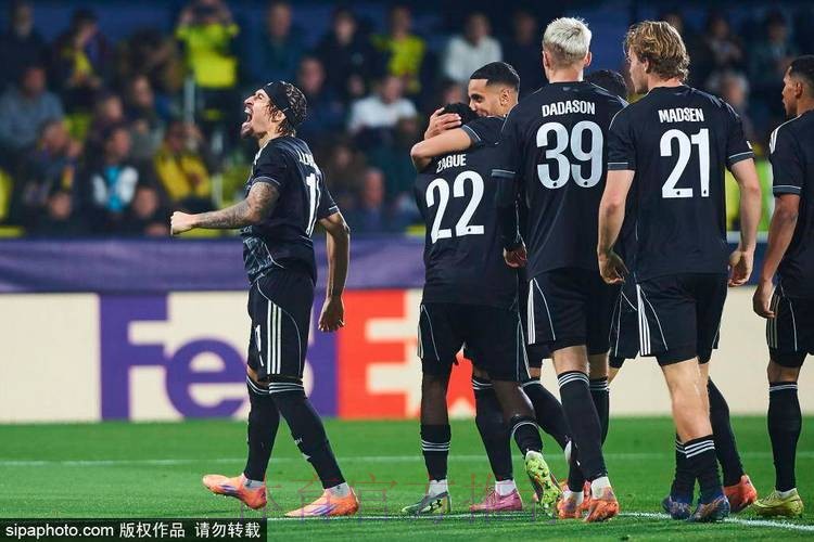 进球网五大本季最佳阵：姆巴佩、哈兰德搭档锋线